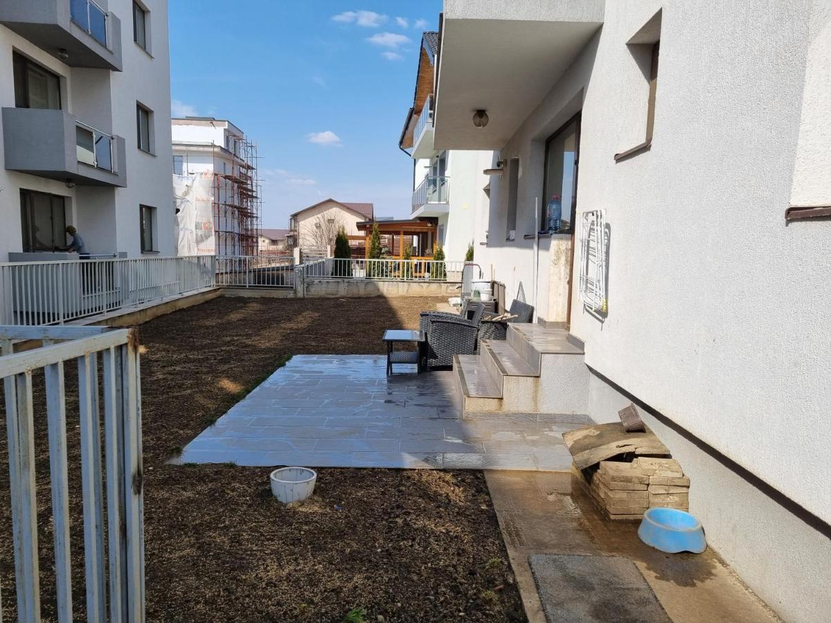 شقة Apartament Mon Jardin - ياش المظهر الخارجي الصورة